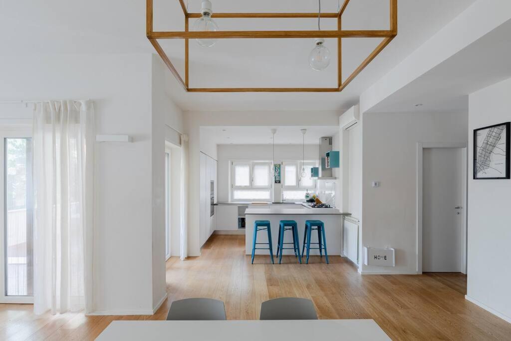 רומא Stupendo Appartamento In Quartiere Residenziale מראה חיצוני תמונה