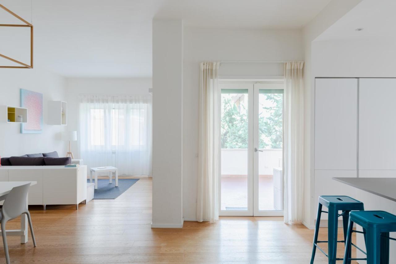 רומא Stupendo Appartamento In Quartiere Residenziale מראה חיצוני תמונה